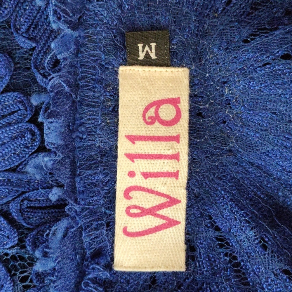 2/$10 04108 Willa royal blue floral and lace S/S cropped blouse M - Picture 8 of 9